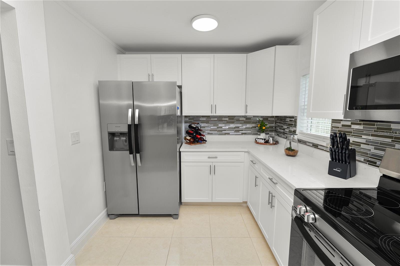 2008 N CRYSTAL LAKE DR, LAKELAND, FL, 33801