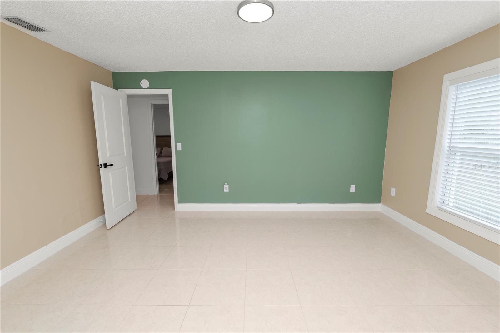 2008 N CRYSTAL LAKE DR, LAKELAND, FL, 33801