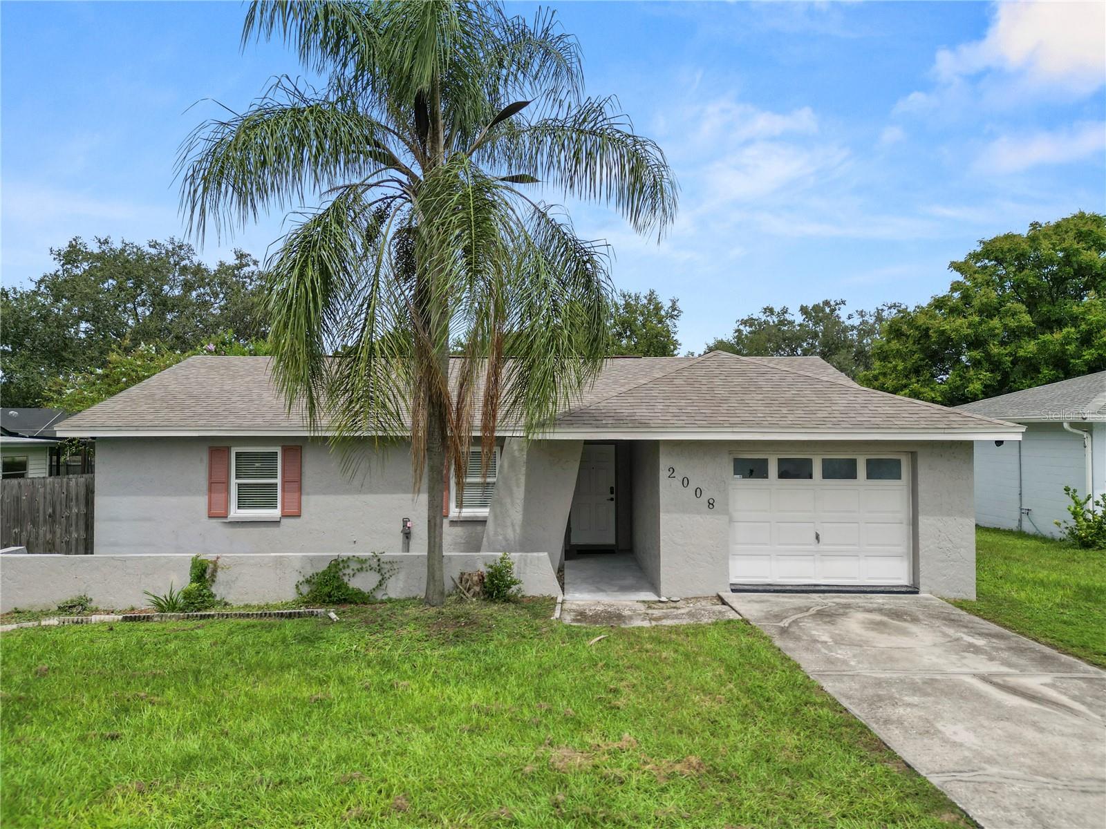 2008 N CRYSTAL LAKE DR, LAKELAND, FL, 33801