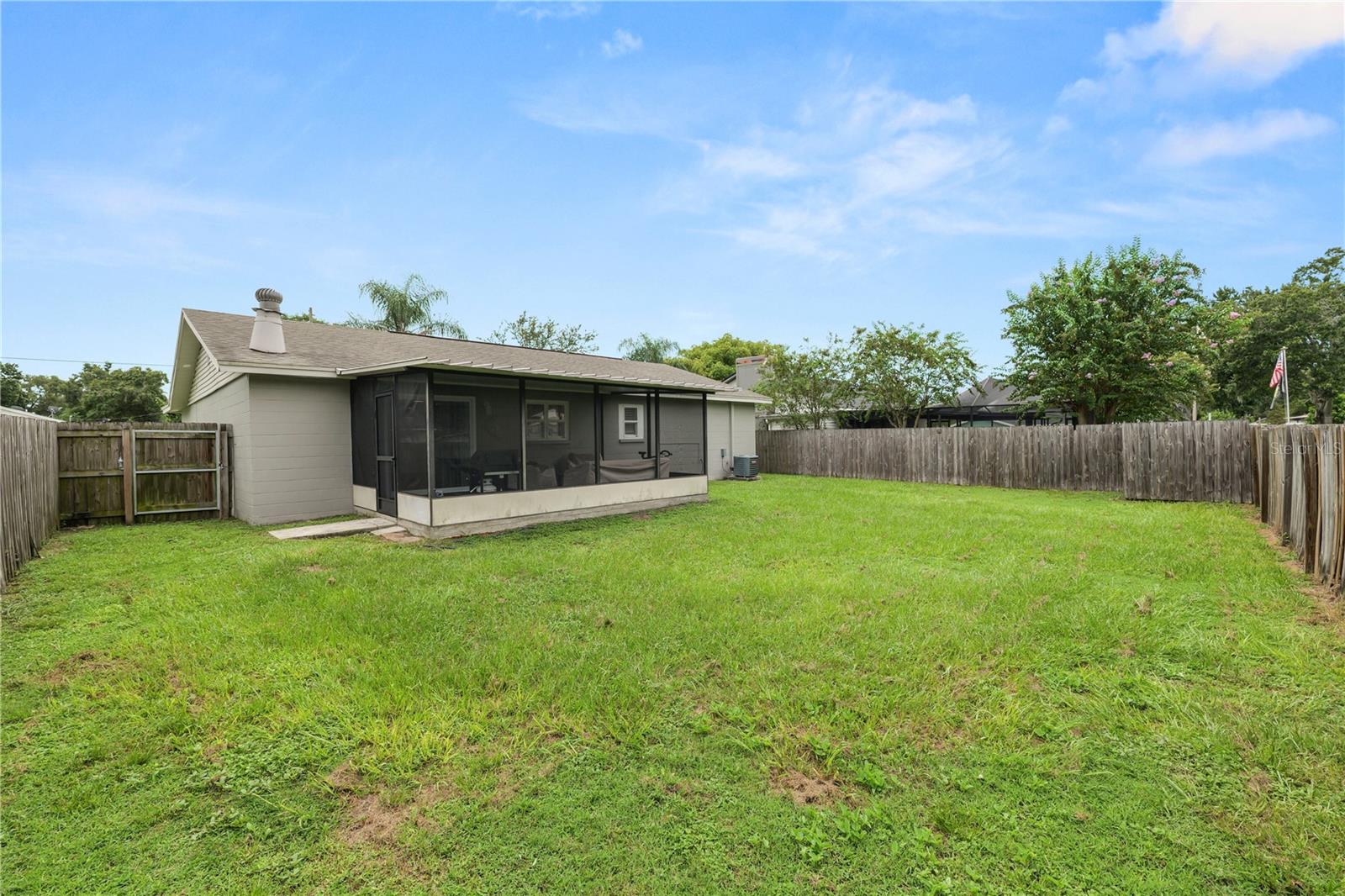 2008 N CRYSTAL LAKE DR, LAKELAND, FL, 33801