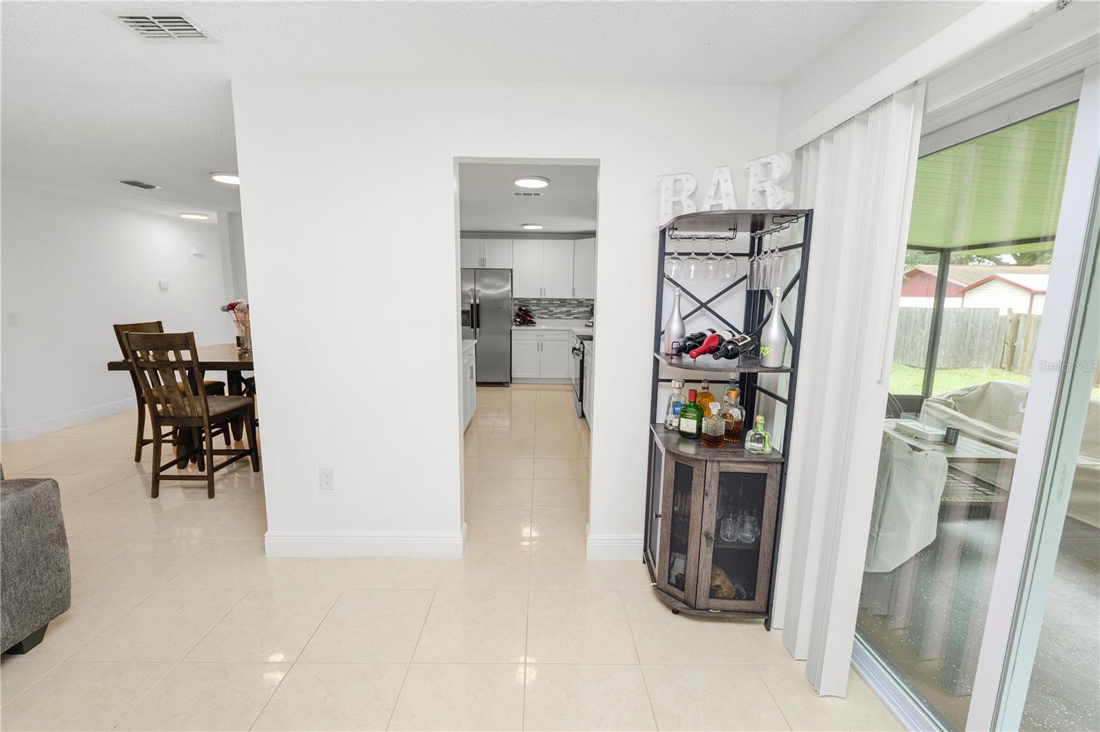 2008 N CRYSTAL LAKE DR, LAKELAND, FL, 33801