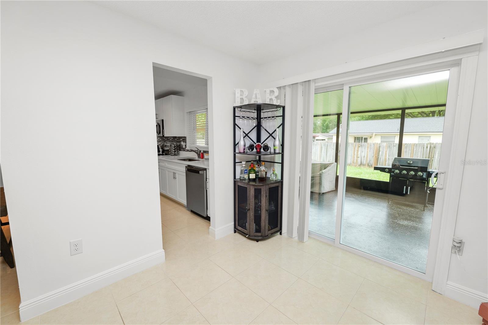 2008 N CRYSTAL LAKE DR, LAKELAND, FL, 33801