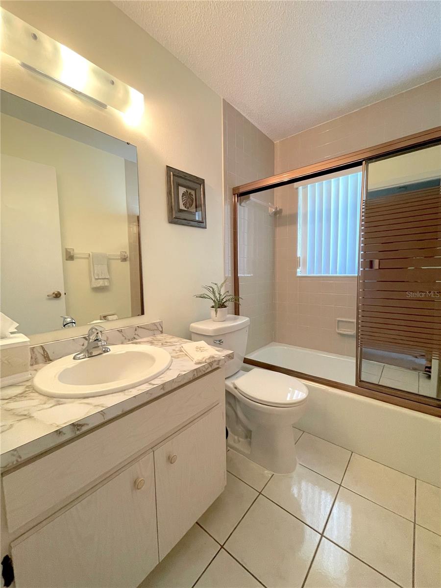 132 CIRCLEWOOD DR #B1-5, VENICE, FL, 34293