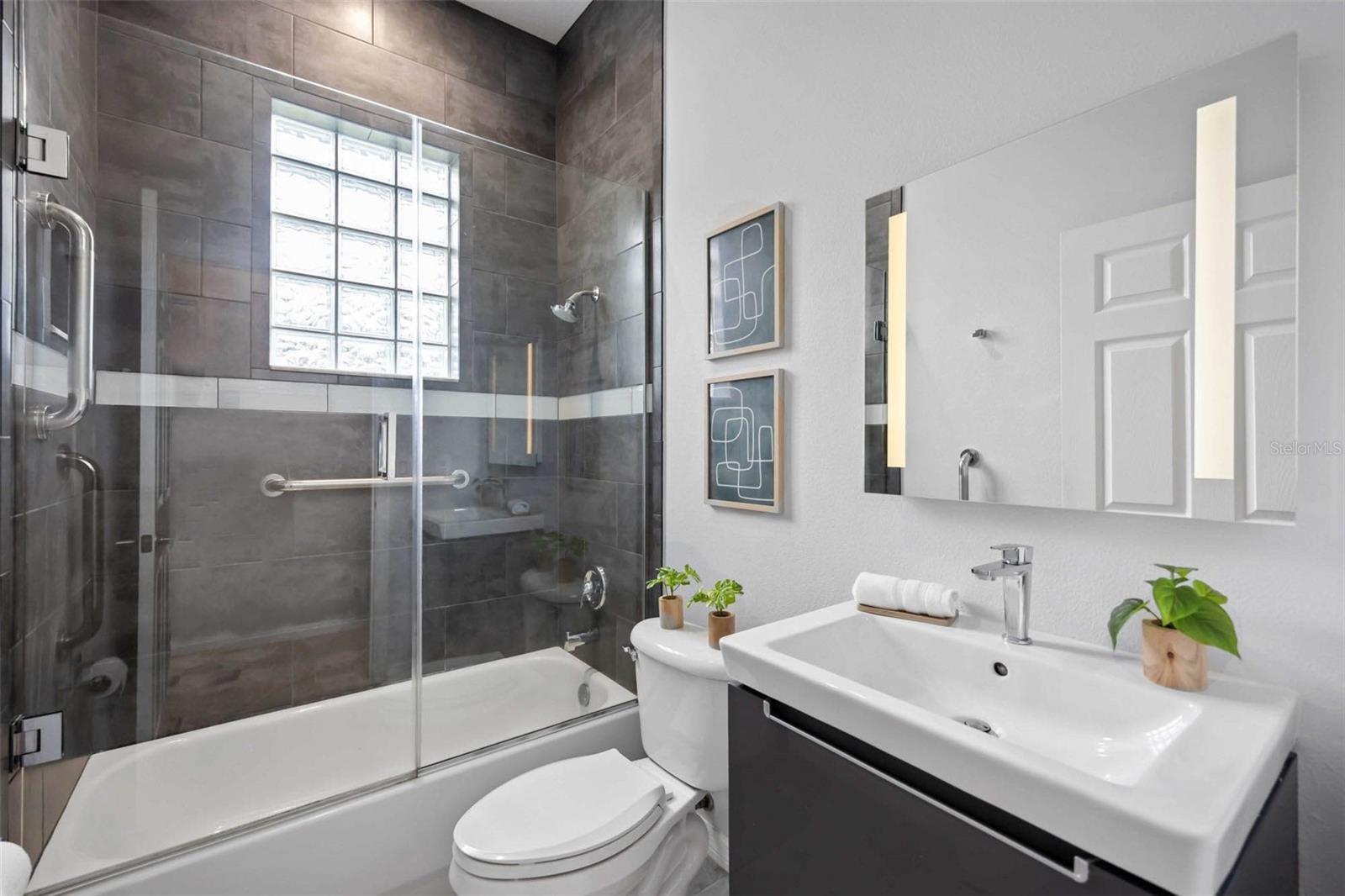 8204 WATERVIEW BLVD, LAKEWOOD RANCH, FL, 34202