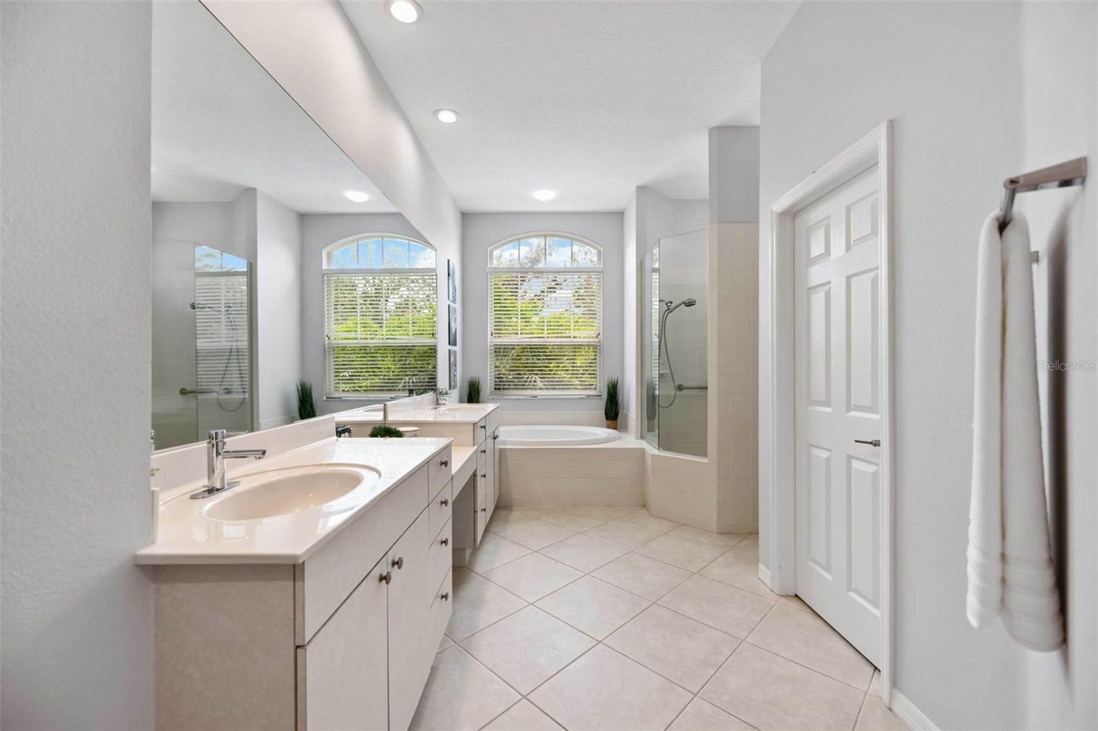 8204 WATERVIEW BLVD, LAKEWOOD RANCH, FL, 34202