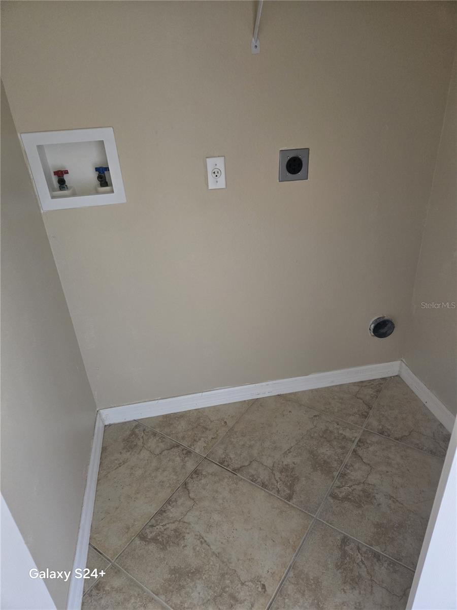 1027 DUDLEY DR, KISSIMMEE, FL, 34758