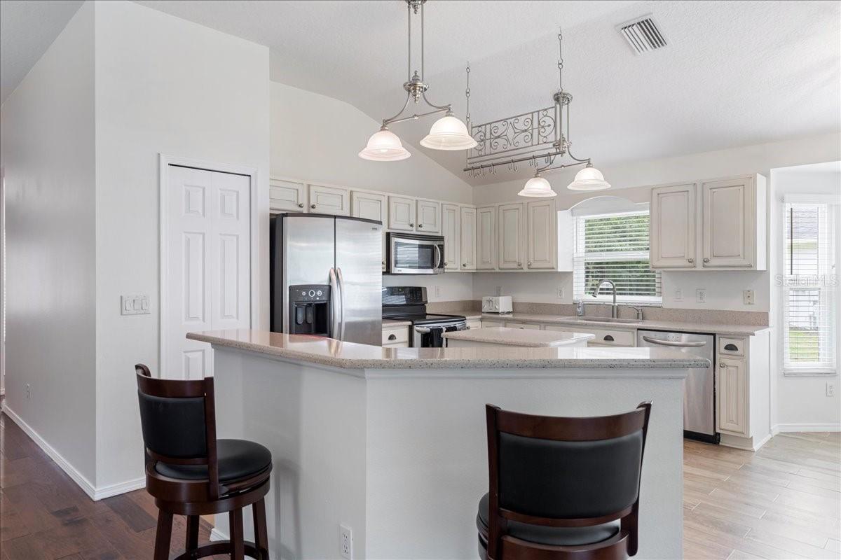 317 TAVERNIER DR, OLDSMAR, FL, 34677