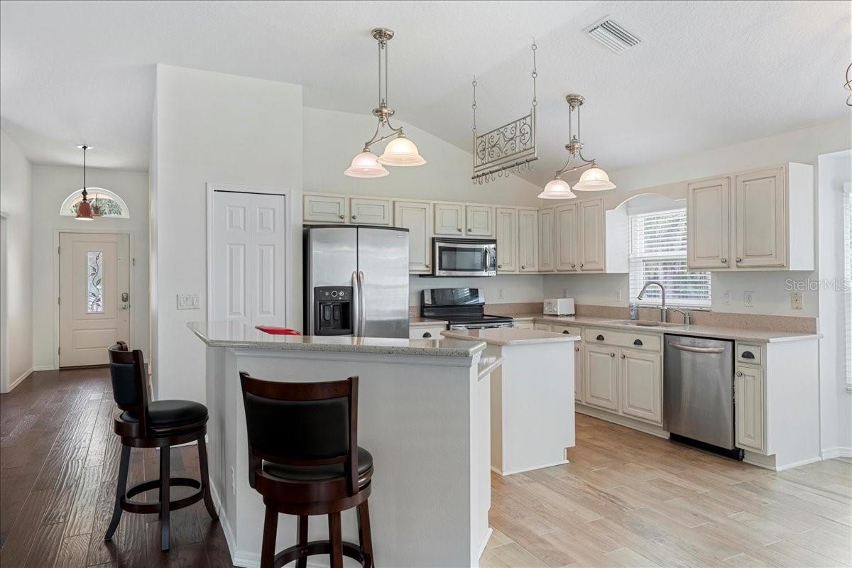 317 TAVERNIER DR, OLDSMAR, FL, 34677