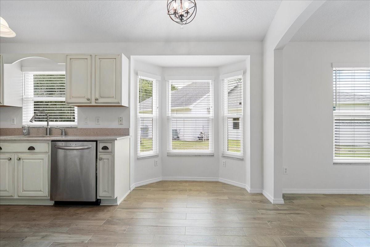 317 TAVERNIER DR, OLDSMAR, FL, 34677