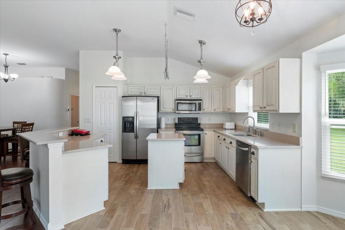 317 TAVERNIER DR, OLDSMAR, FL, 34677