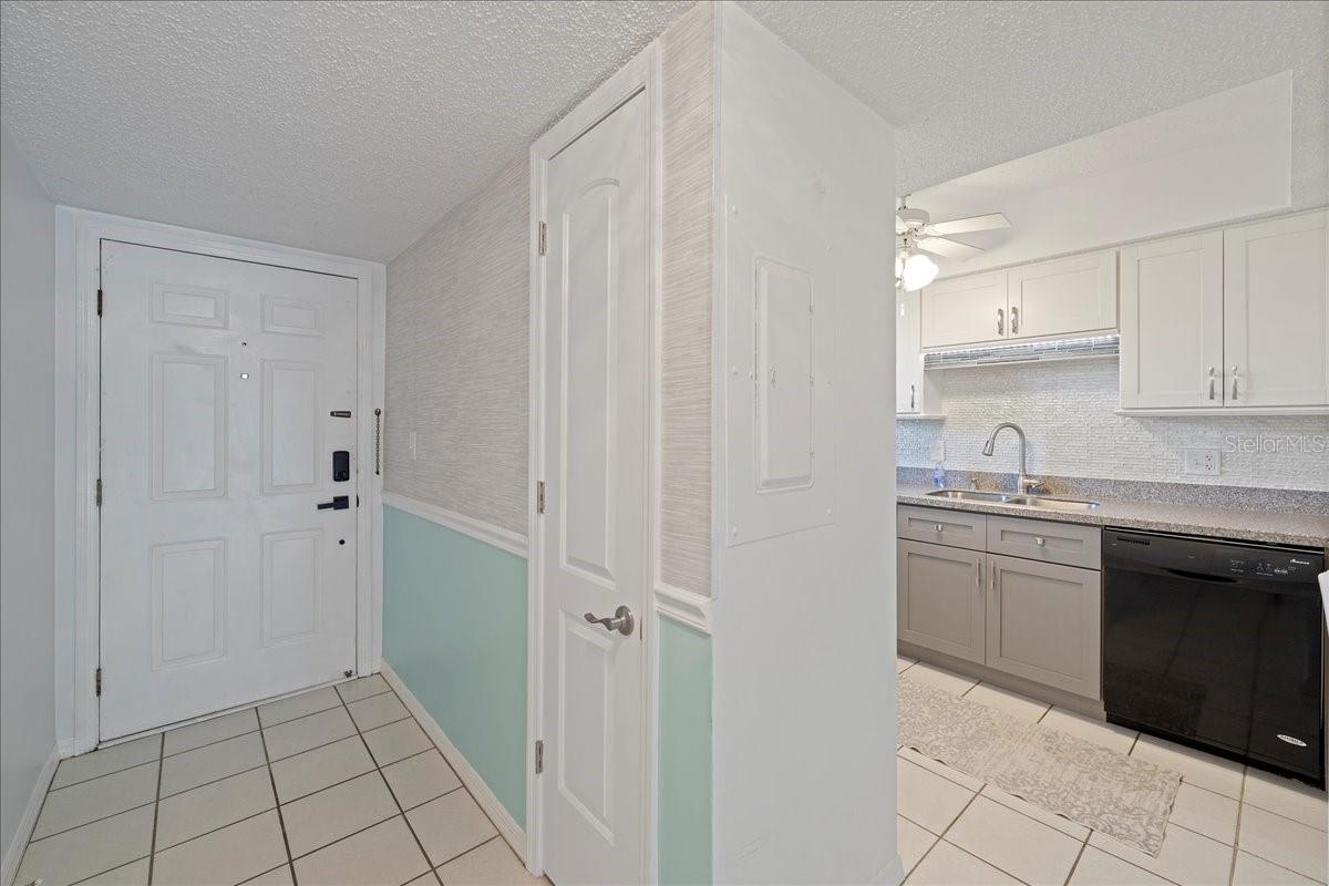 1749 S HIGHLAND AVE #C9, CLEARWATER, FL, 33756