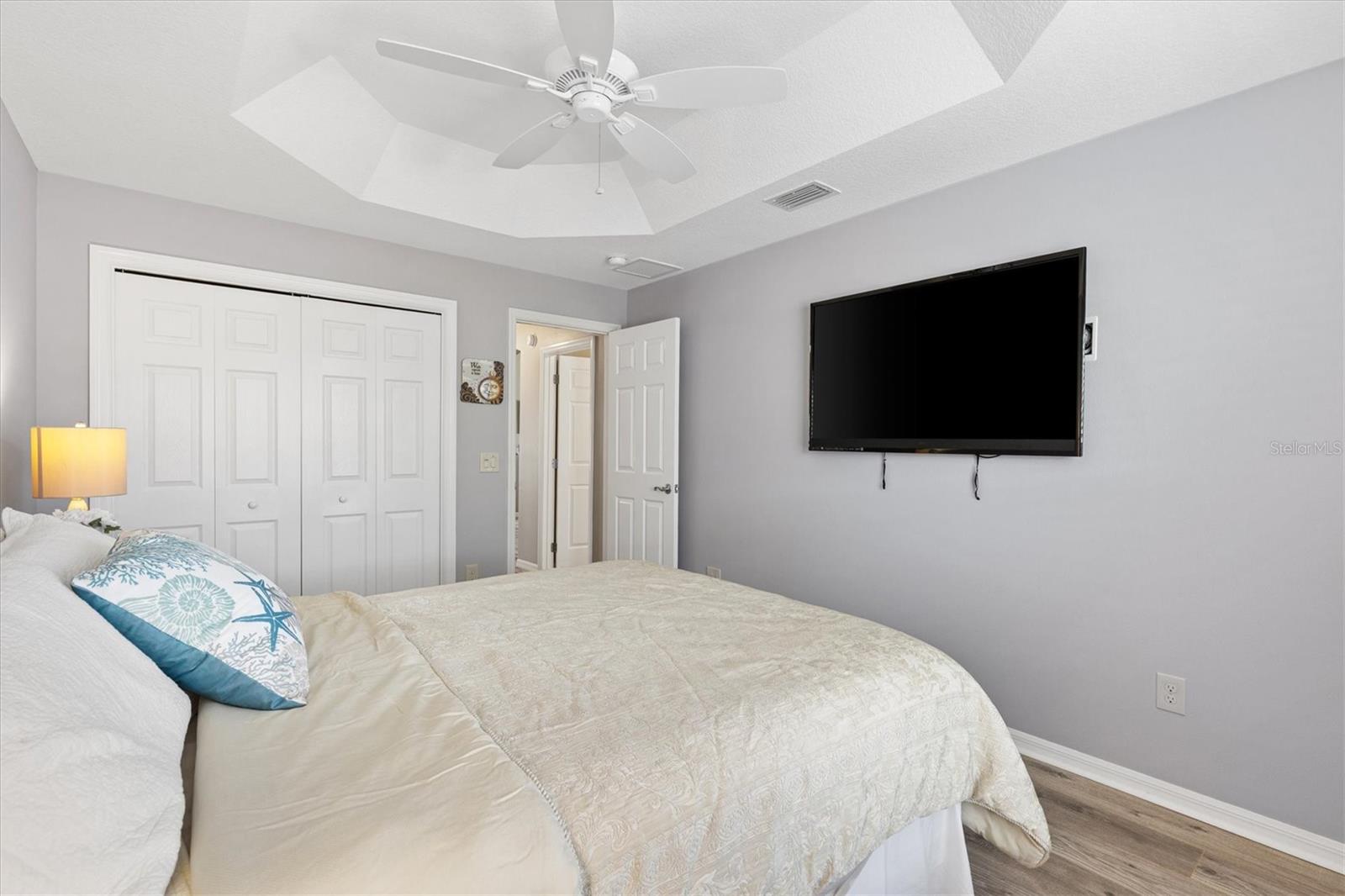 1947 TRANQUILITY LN, THE VILLAGES, FL, 32162