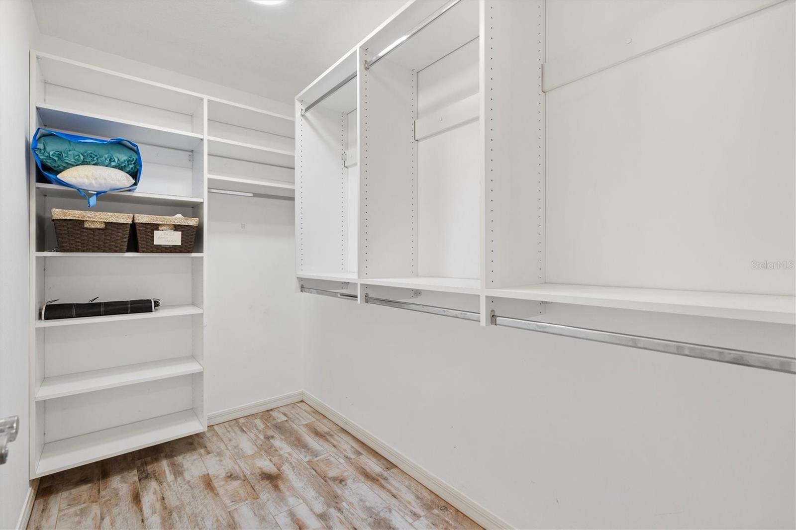 1947 TRANQUILITY LN, THE VILLAGES, FL, 32162