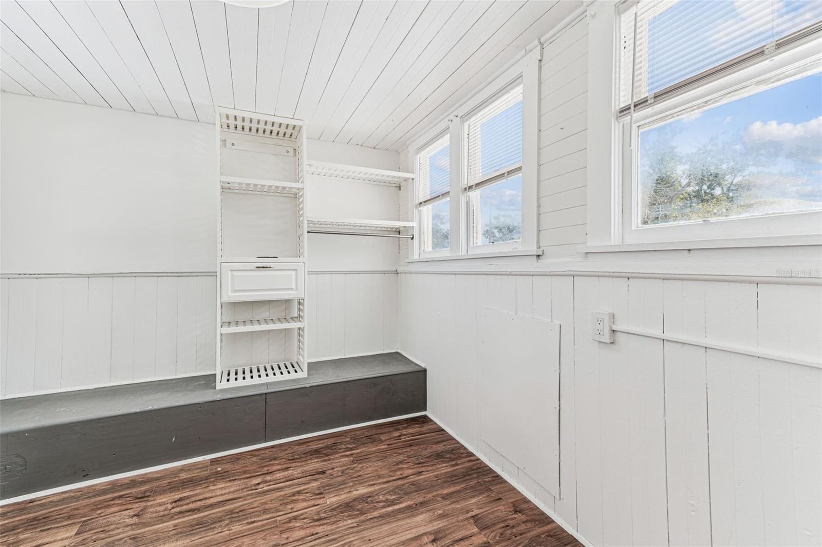 4424 S 1ST AVE S, ST PETERSBURG, FL, 33711