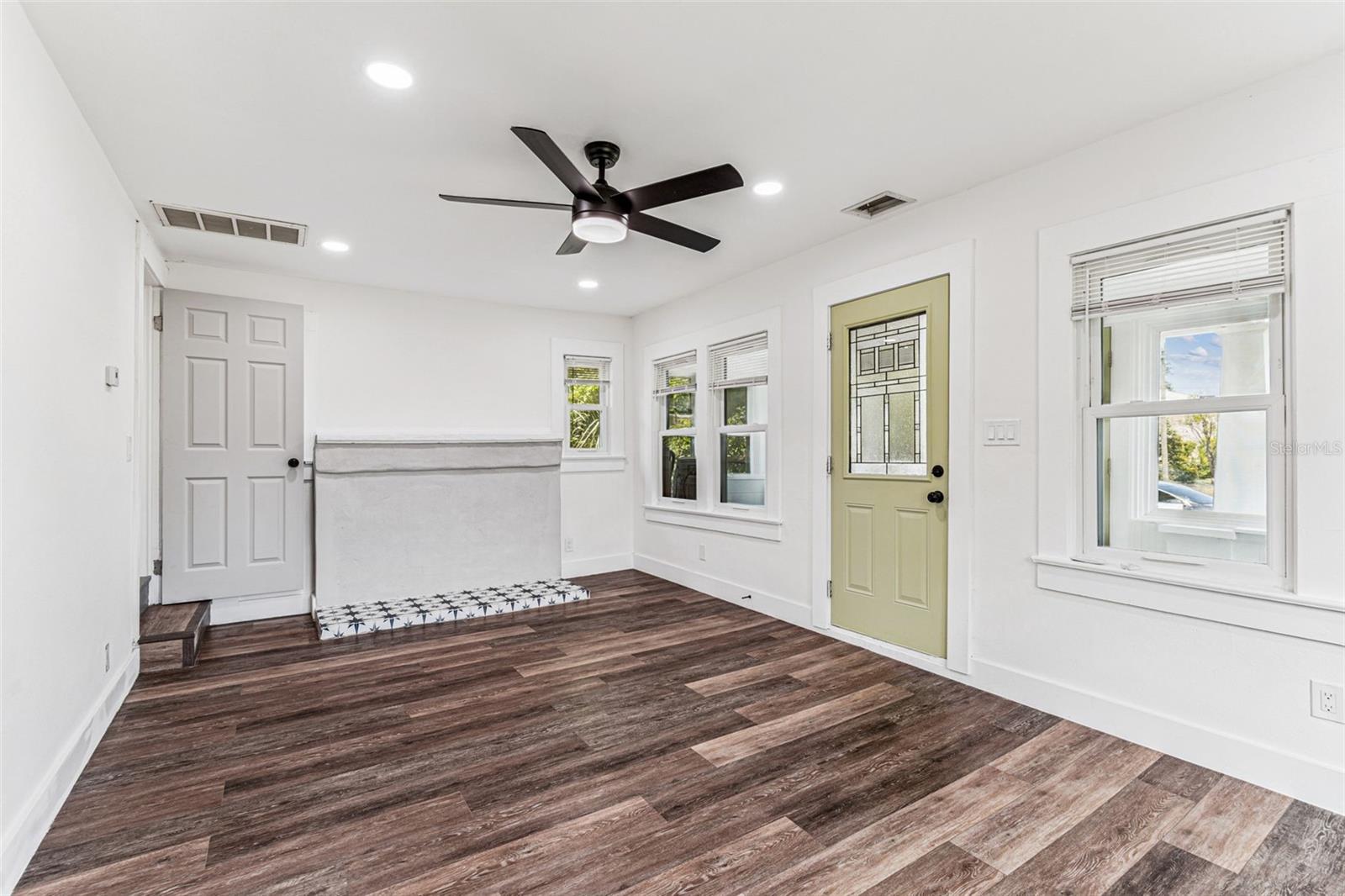 4424 S 1ST AVE S, ST PETERSBURG, FL, 33711