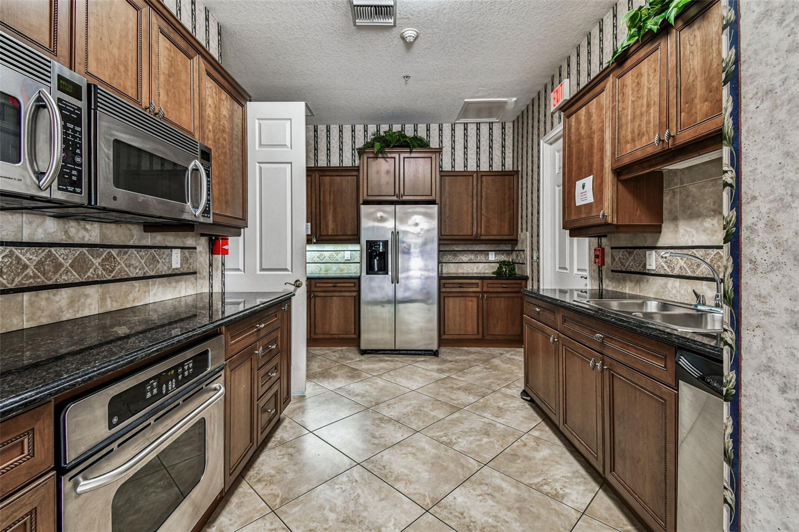 8161 MIRAMAR WAY #8161, LAKEWOOD RANCH, FL, 34202