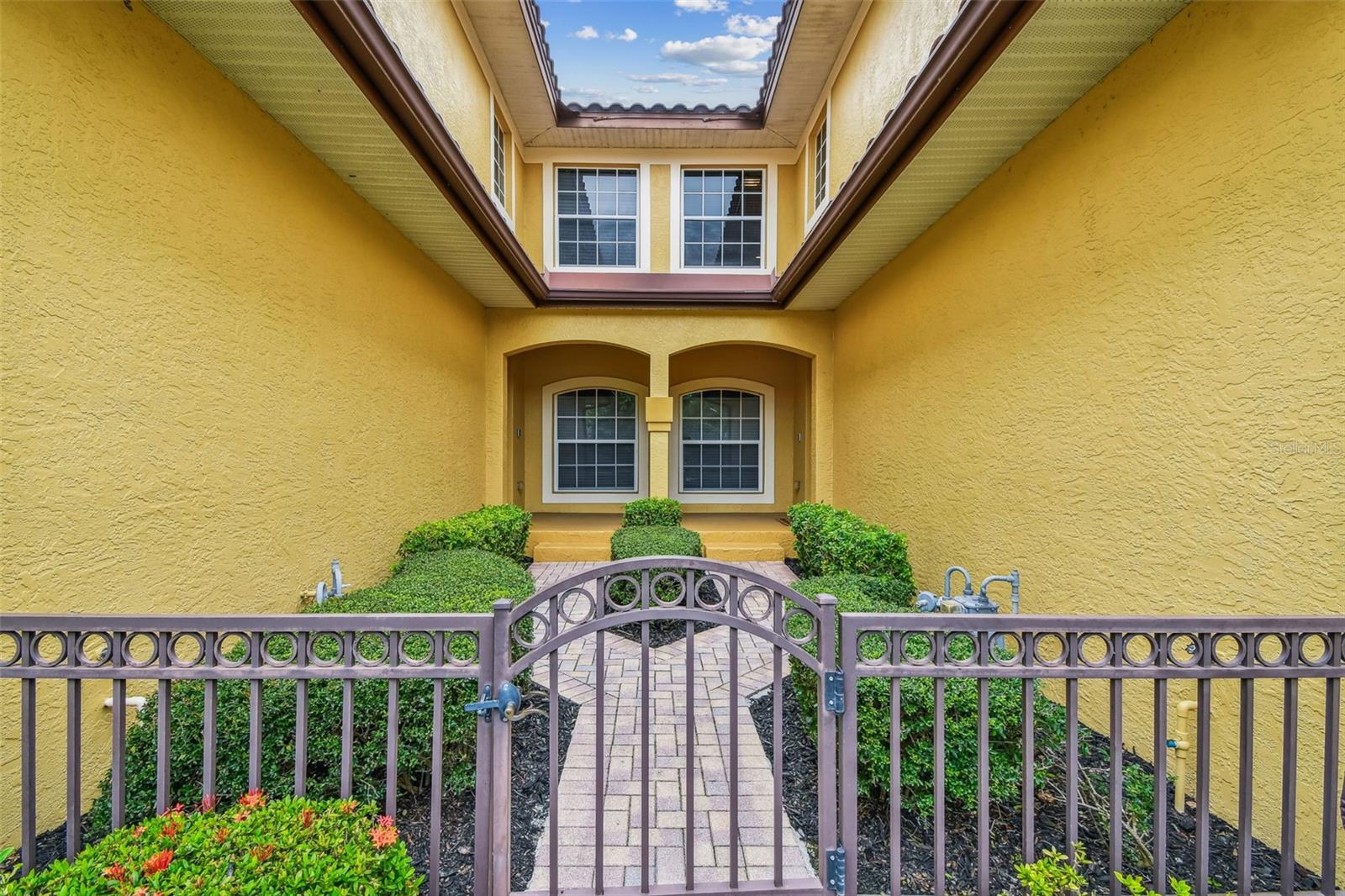 8161 MIRAMAR WAY #8161, LAKEWOOD RANCH, FL, 34202