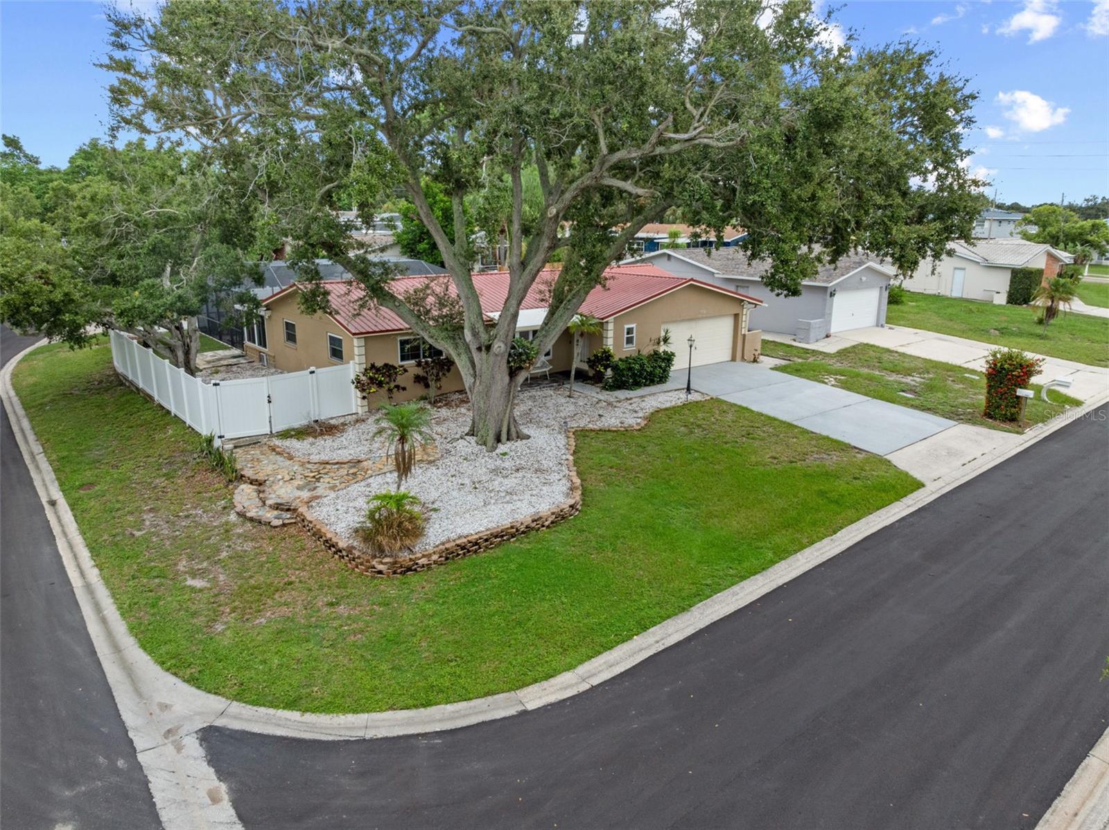 8667 139TH ST, SEMINOLE, FL, 33776