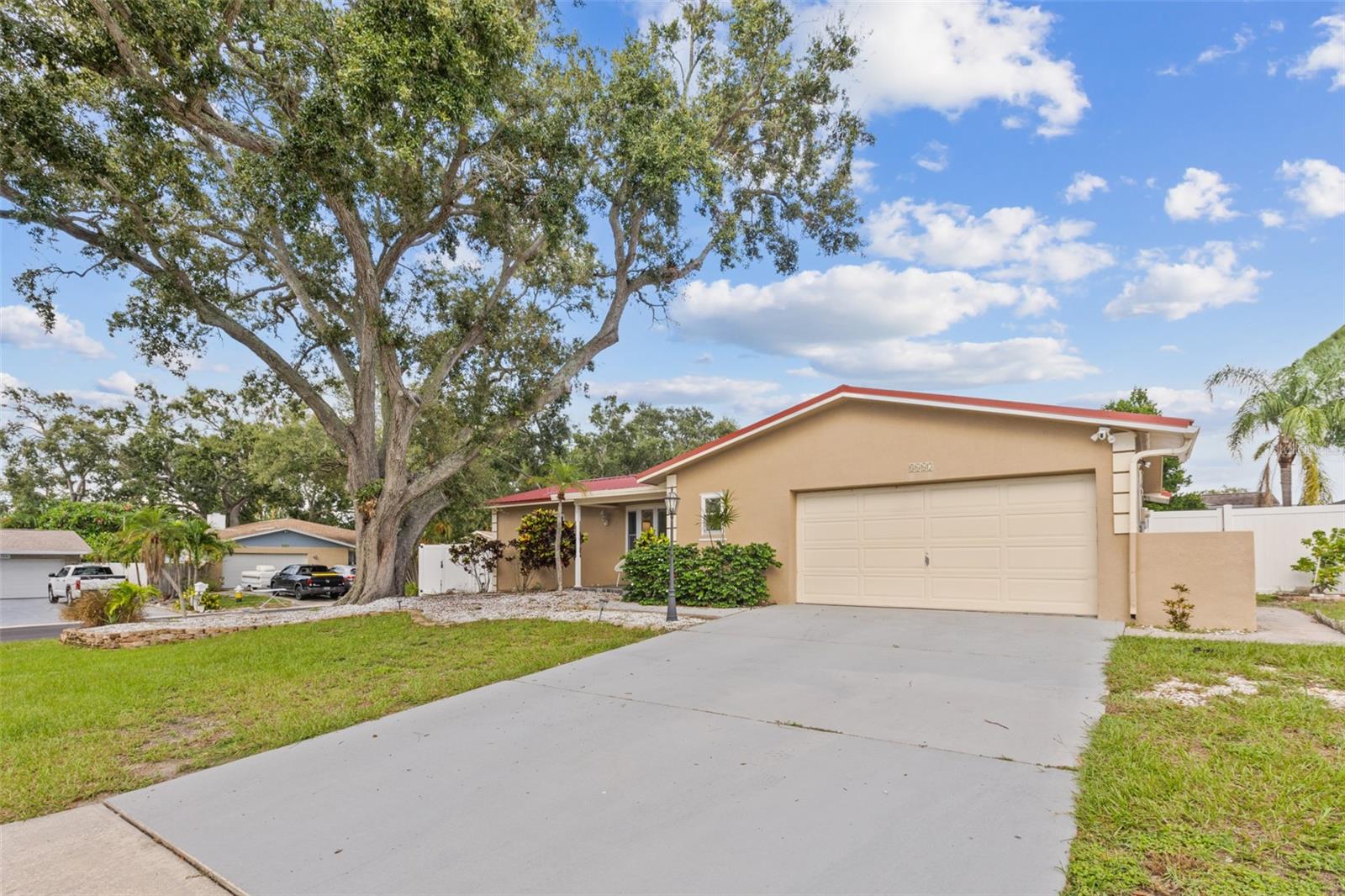 8667 139TH ST, SEMINOLE, FL, 33776