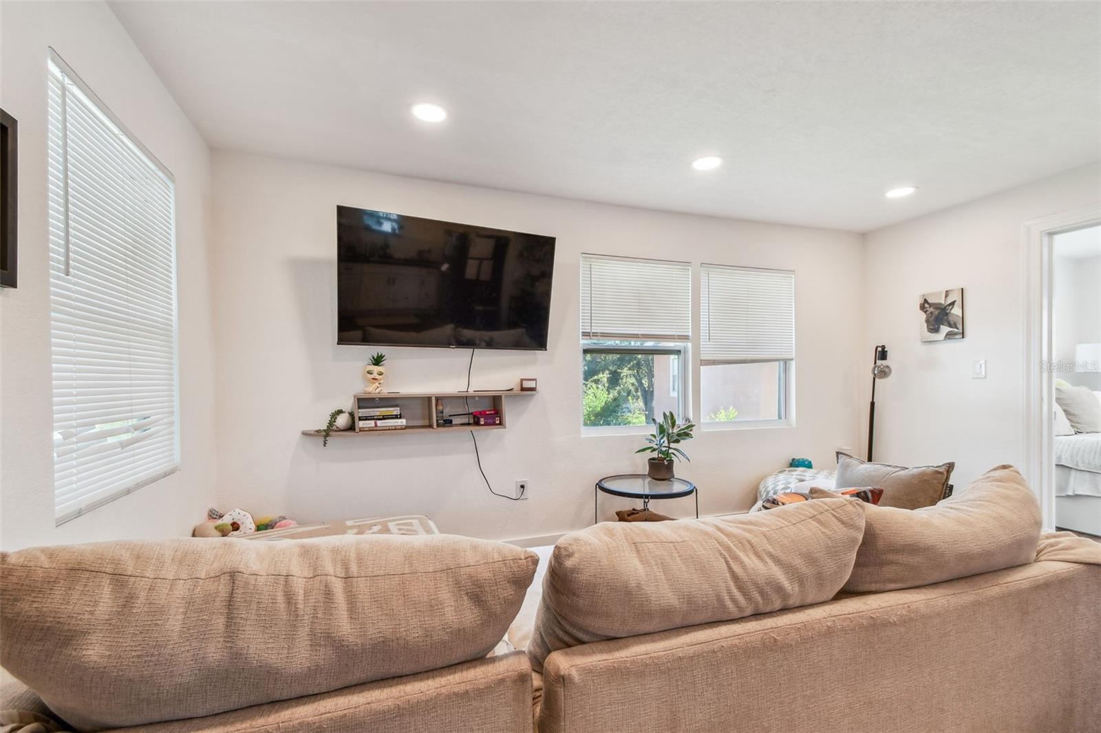 800 15TH AVE S, ST PETERSBURG, FL, 33701