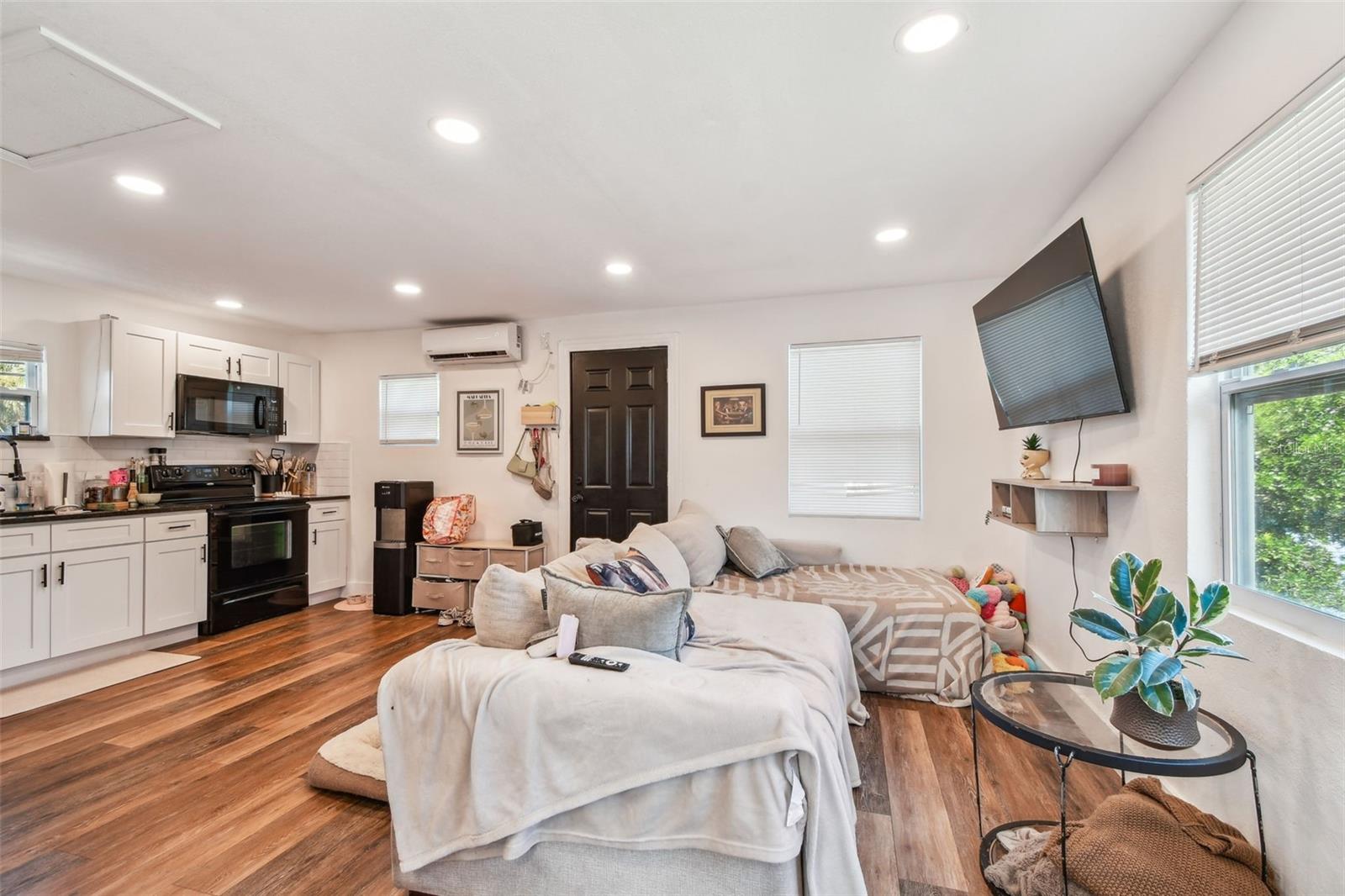 800 15TH AVE S, ST PETERSBURG, FL, 33701