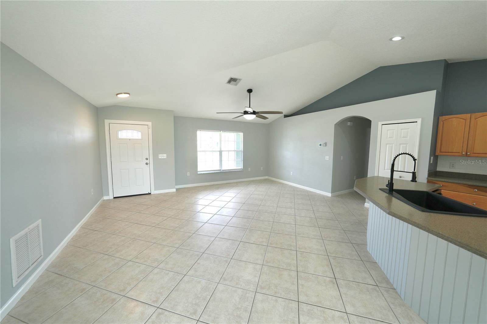 2301 WEATHERFORD DR, DELTONA, FL, 32738