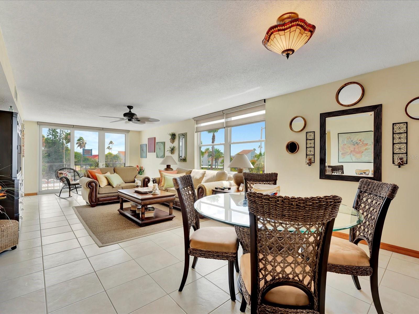 1400 GULF BLVD #204, CLEARWATER BEACH, FL, 33767