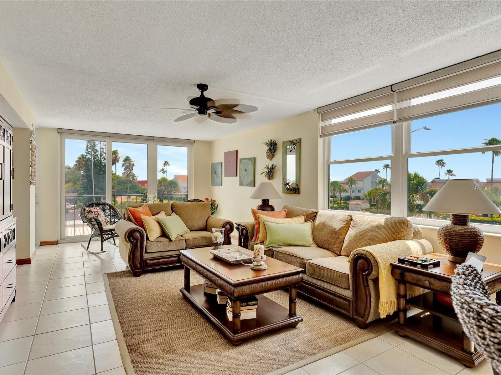 1400 GULF BLVD #204, CLEARWATER BEACH, FL, 33767