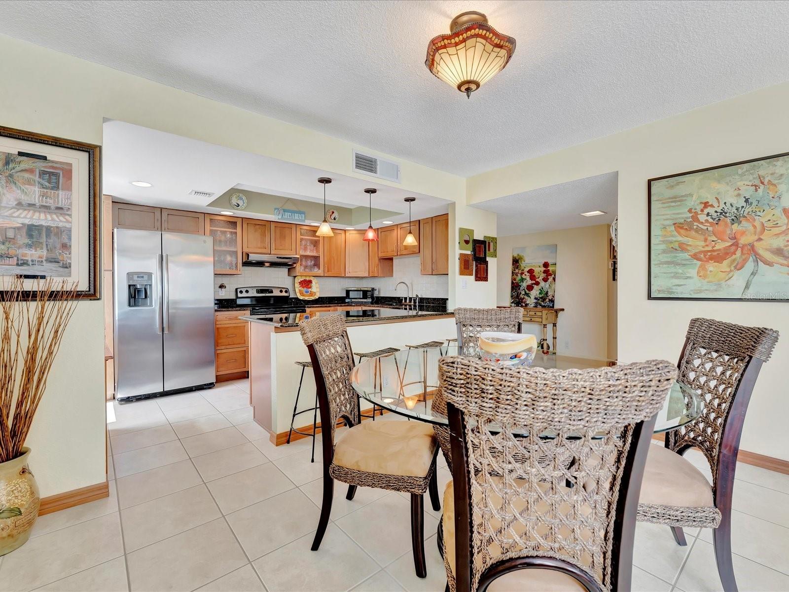 1400 GULF BLVD #204, CLEARWATER BEACH, FL, 33767