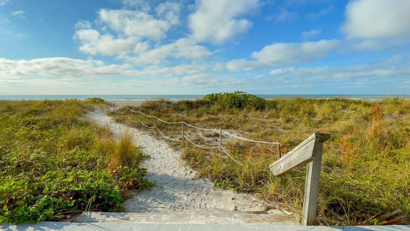 1400 GULF BLVD #204, CLEARWATER BEACH, FL, 33767