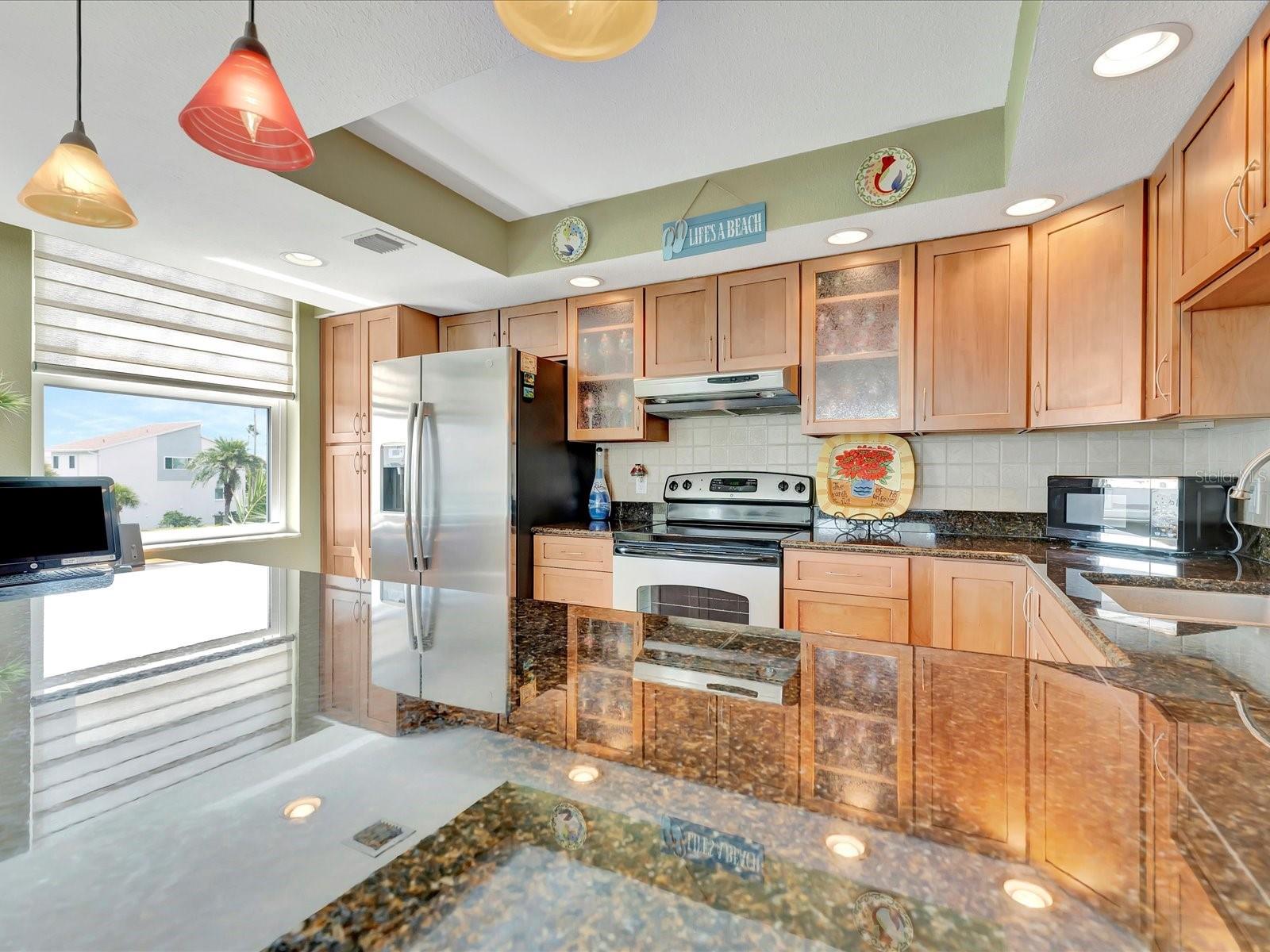 1400 GULF BLVD #204, CLEARWATER BEACH, FL, 33767