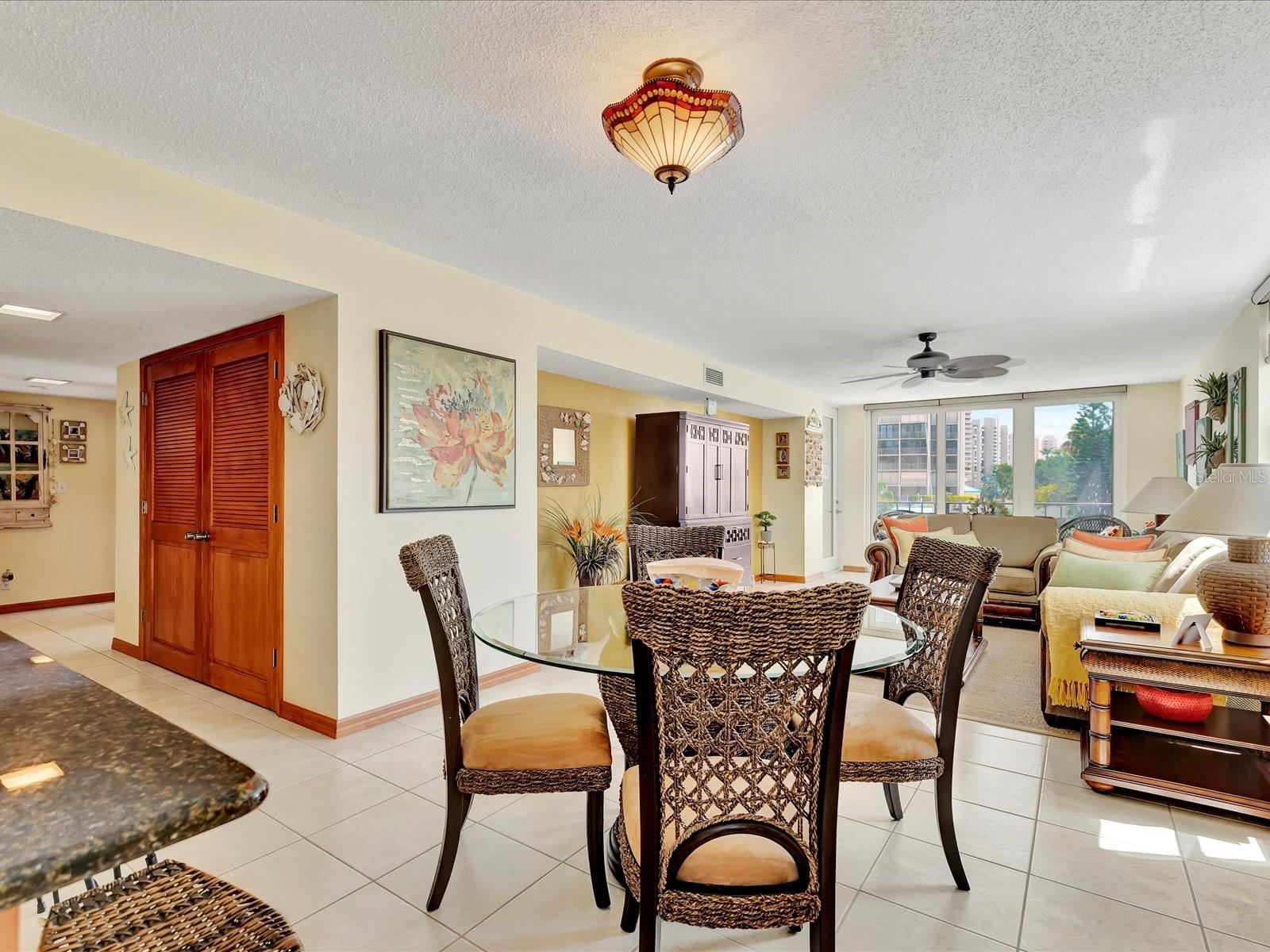 1400 GULF BLVD #204, CLEARWATER BEACH, FL, 33767