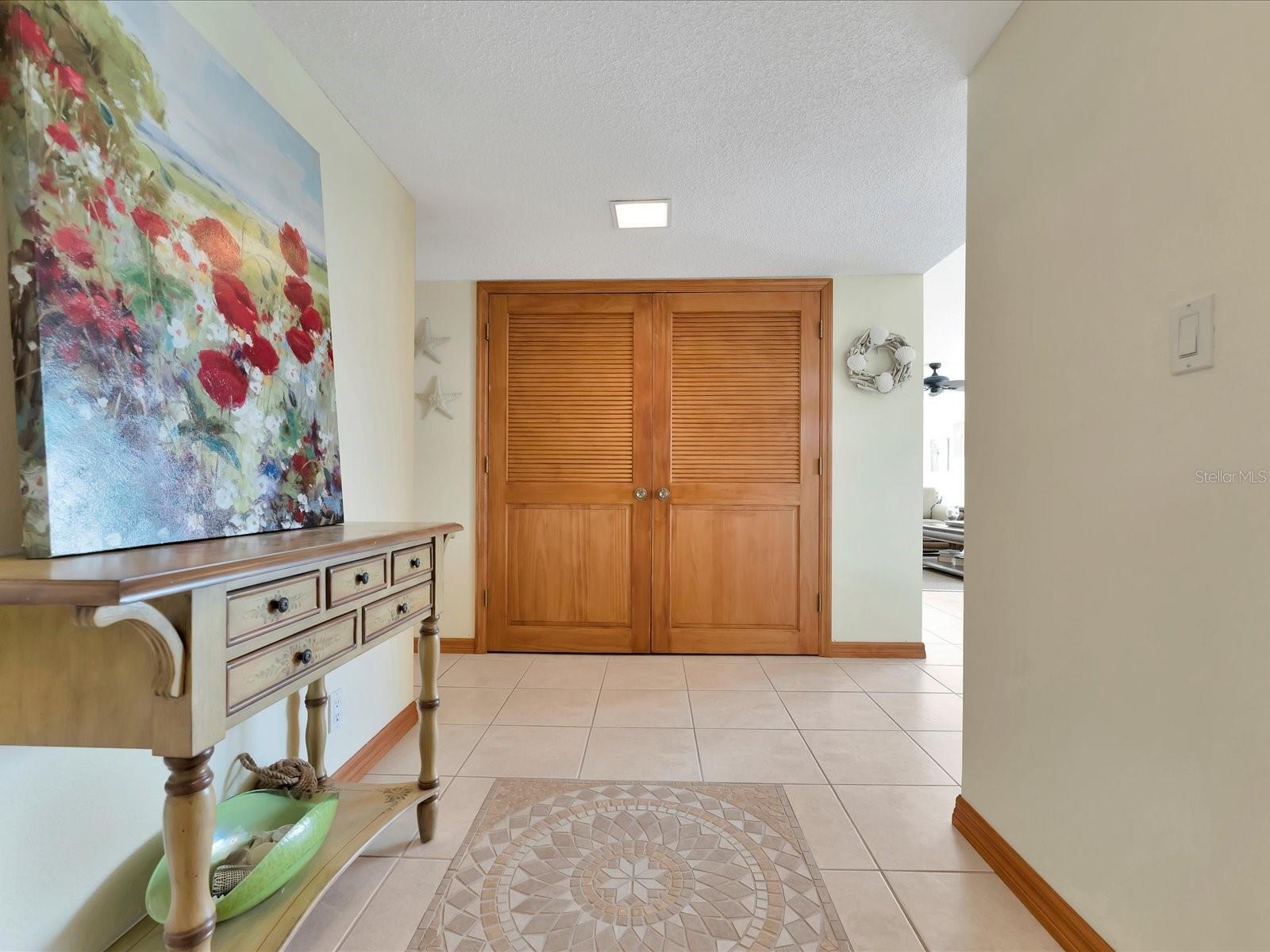 1400 GULF BLVD #204, CLEARWATER BEACH, FL, 33767