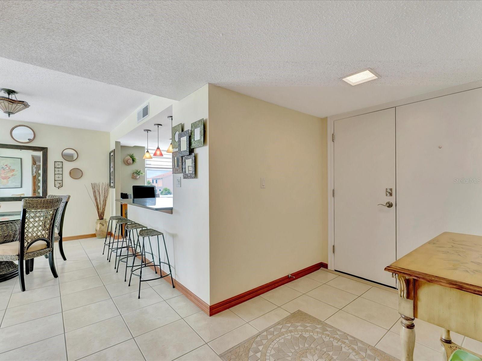 1400 GULF BLVD #204, CLEARWATER BEACH, FL, 33767