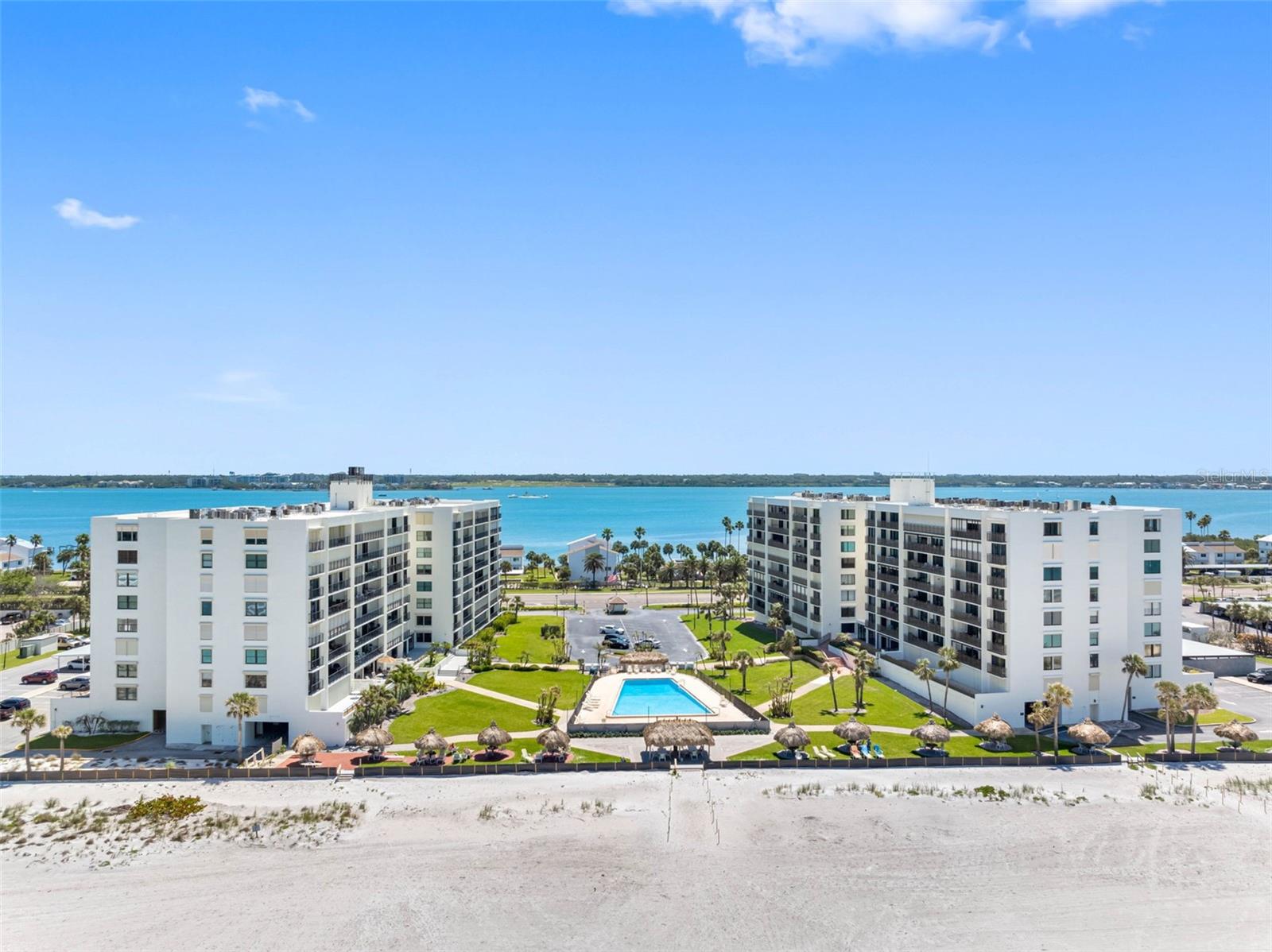 1400 GULF BLVD #204, CLEARWATER BEACH, FL, 33767