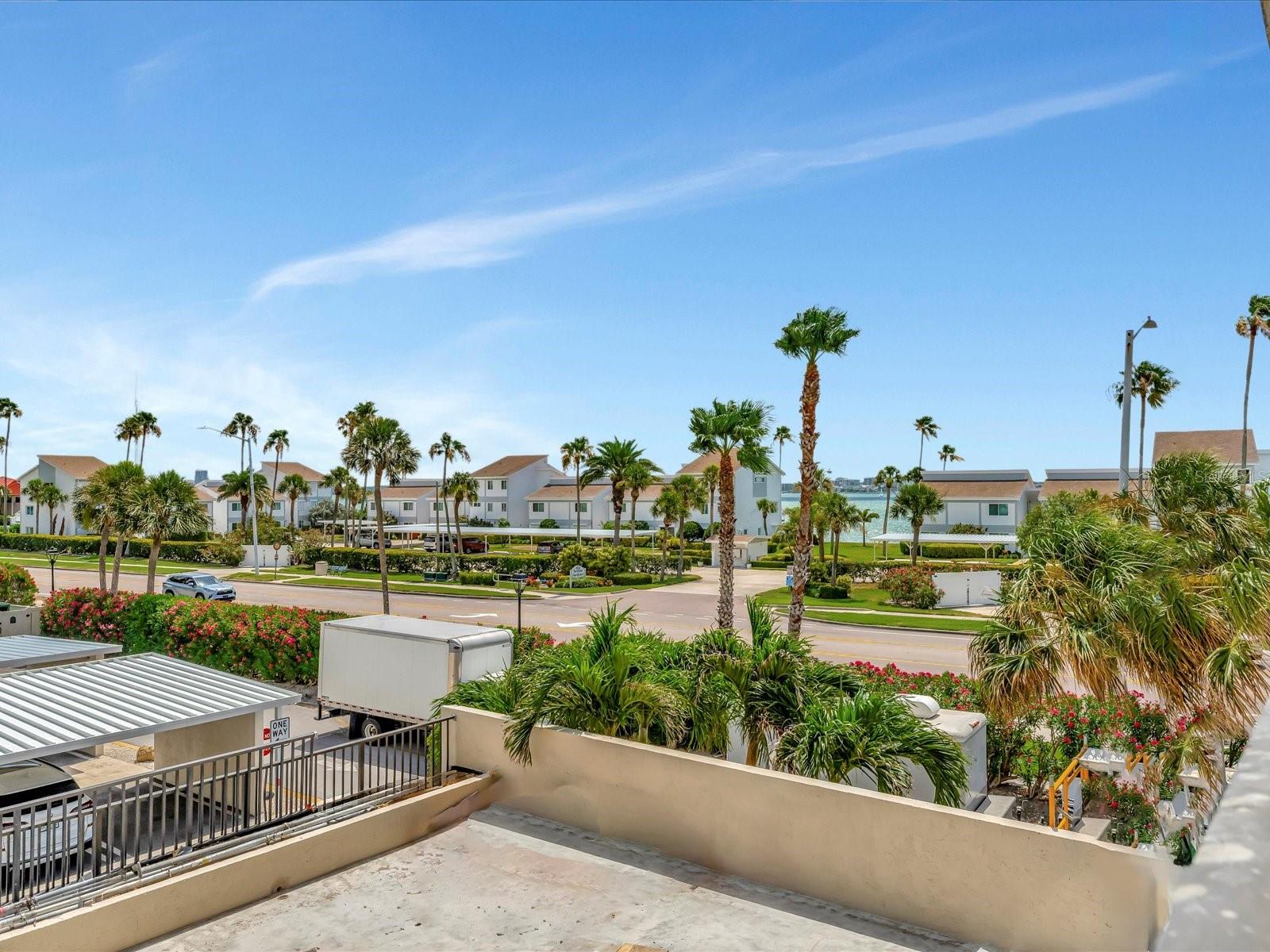 1400 GULF BLVD #204, CLEARWATER BEACH, FL, 33767