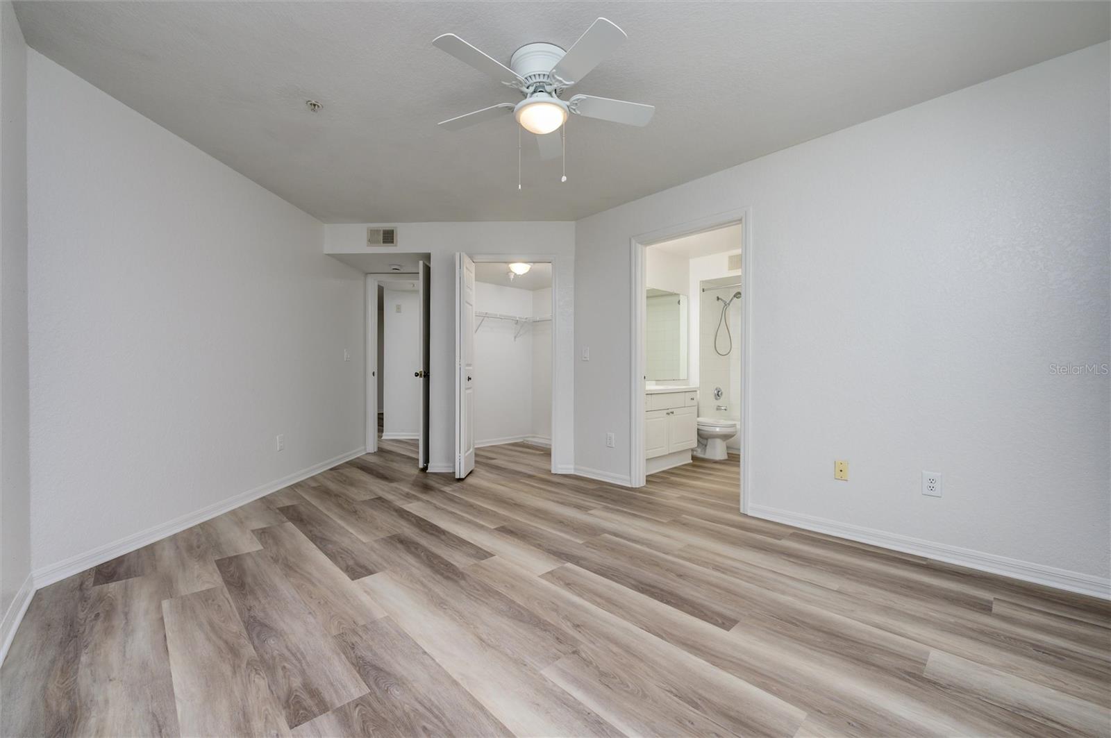 18107 PEREGRINES PERCH PL #212, LUTZ, FL, 33558