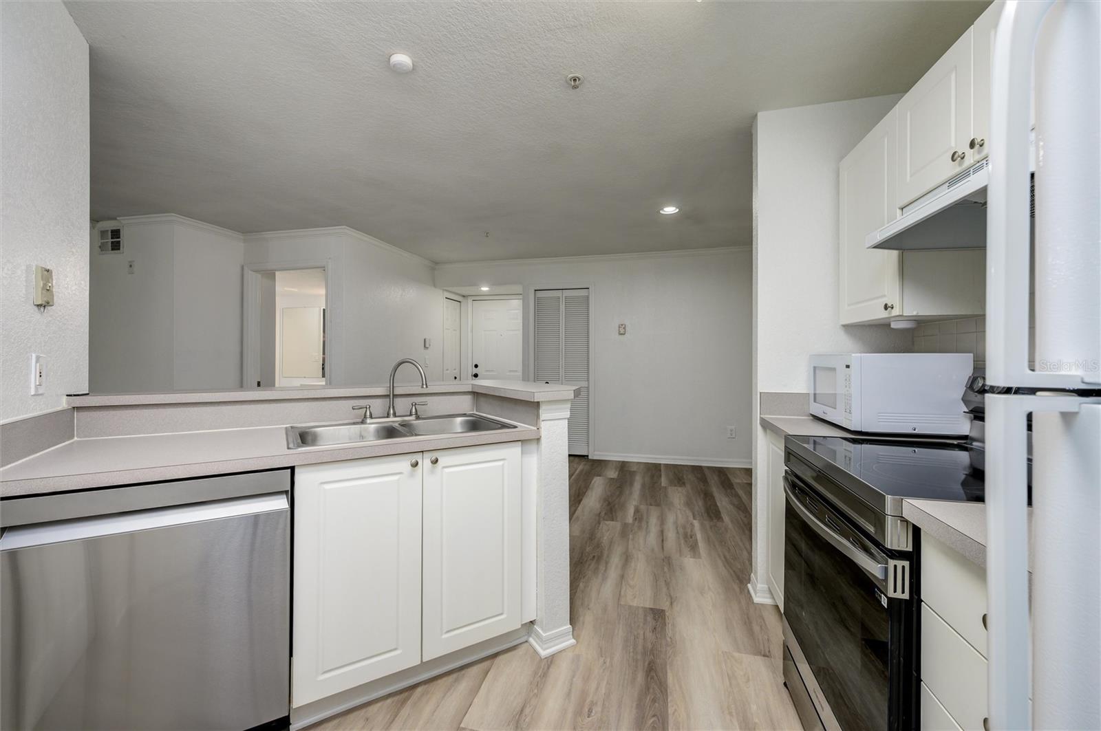 18107 PEREGRINES PERCH PL #212, LUTZ, FL, 33558