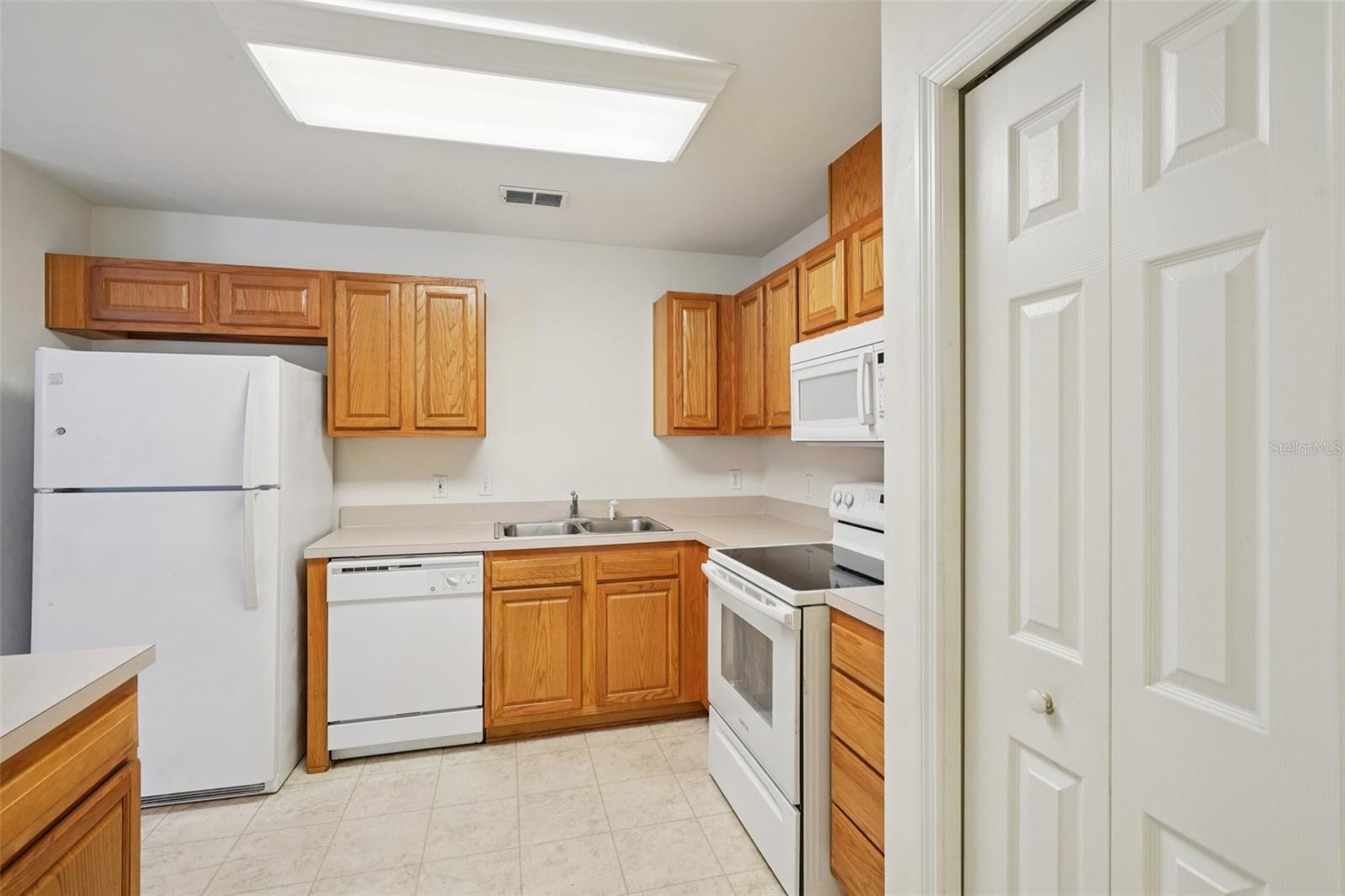 12104 NW 162ND DR, ALACHUA, FL, 32615