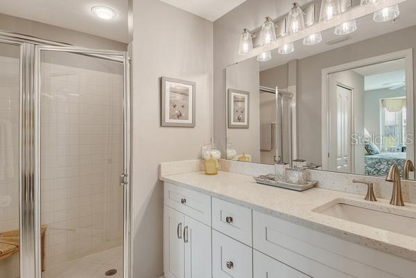 9641 CASTLE POINT DR #1215, SARASOTA, FL, 34238