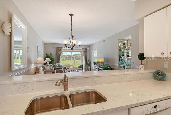 9641 CASTLE POINT DR #1215, SARASOTA, FL, 34238