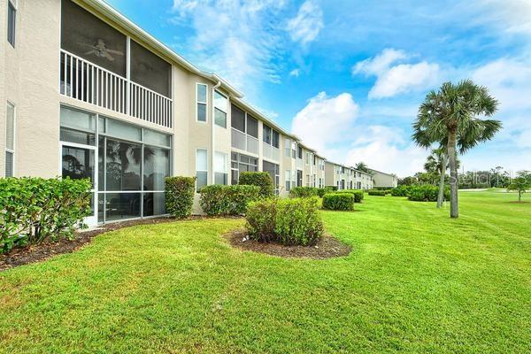 9641 CASTLE POINT DR #1215, SARASOTA, FL, 34238