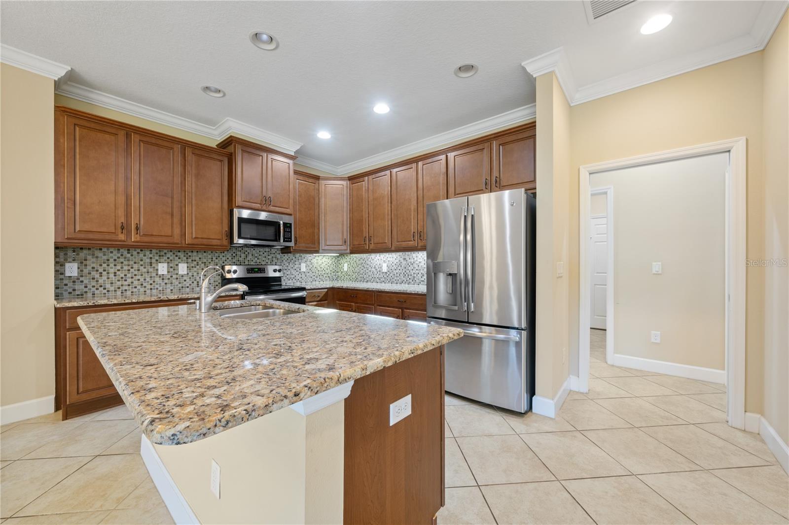 802 CHIPPER DR, SUN CITY CENTER, FL, 33573