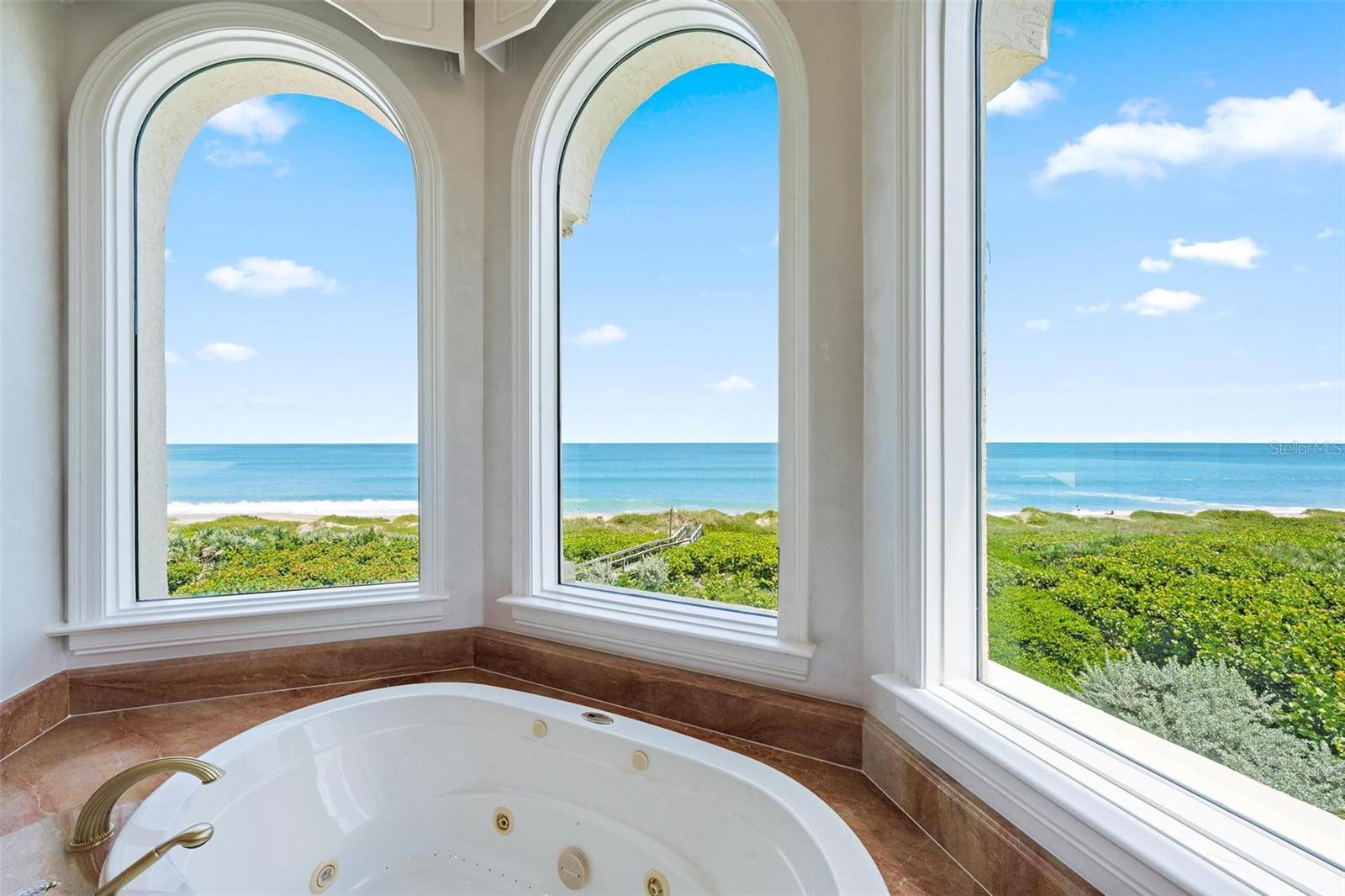 1025 NE DOUBLOON DR, STUART, FL, 34996