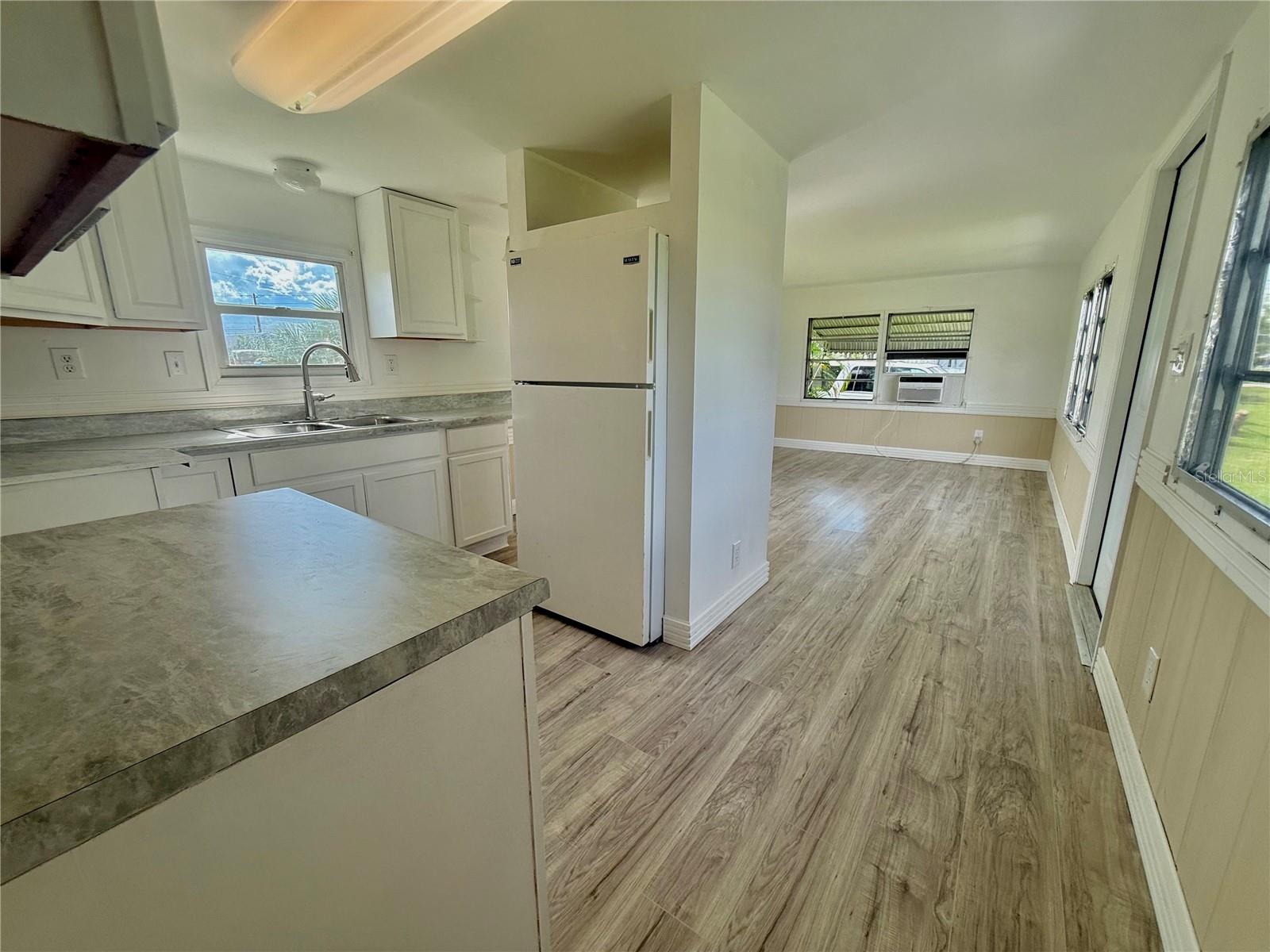 A4664287 Property Photo