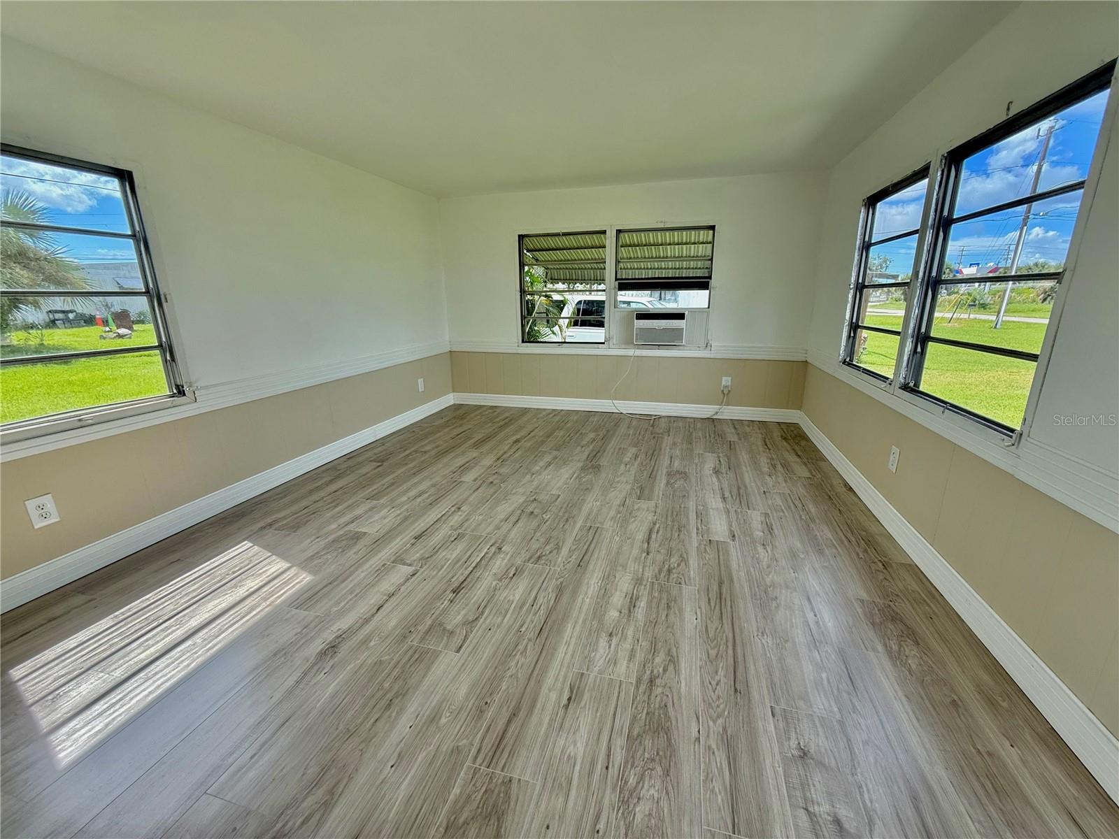 A4664287 Property Photo