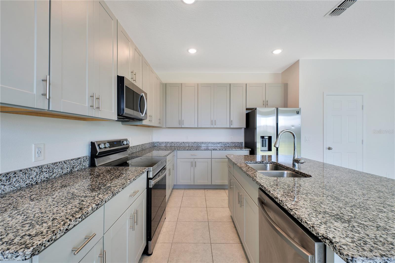 606 FAIRVIEW AVE, HAINES CITY, FL, 33844