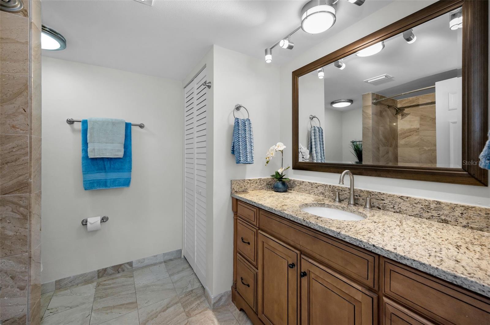 100 OAKMONT LN #307, BELLEAIR, FL, 33756