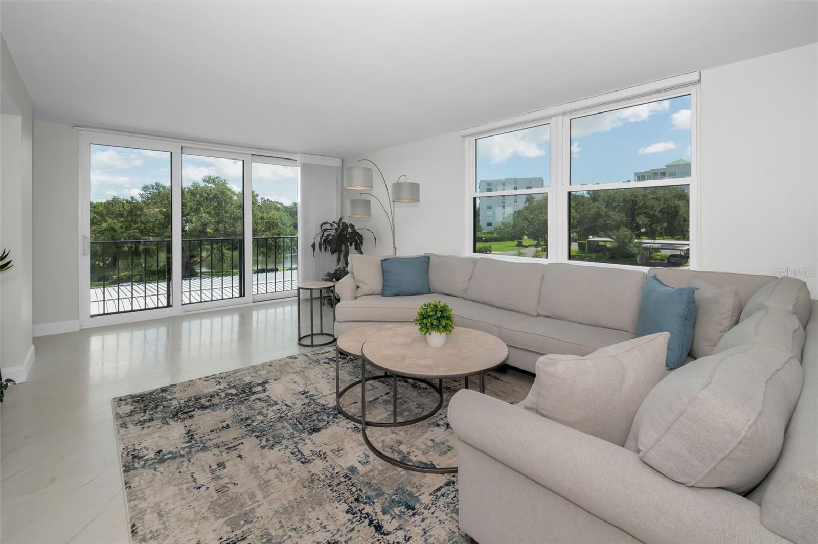 100 OAKMONT LN #307, BELLEAIR, FL, 33756