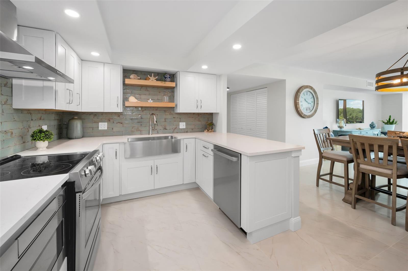 100 OAKMONT LN #307, BELLEAIR, FL, 33756